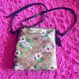 Coach messenger crossbody.